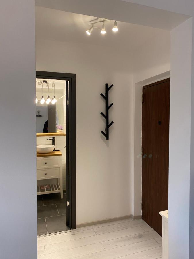 בוקרשט Evan Cozy Flat With Balcony & Parking, 13 September מראה חיצוני תמונה