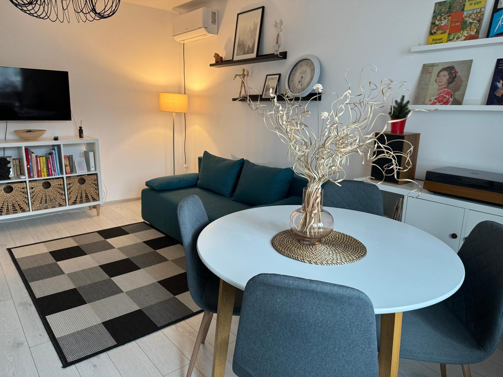 בוקרשט Evan Cozy Flat With Balcony & Parking, 13 September מראה חיצוני תמונה